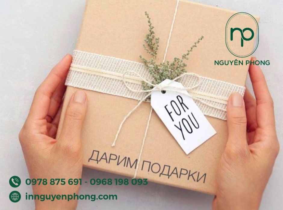in-hop-qua-giang-sinh-theo-yeu-cau